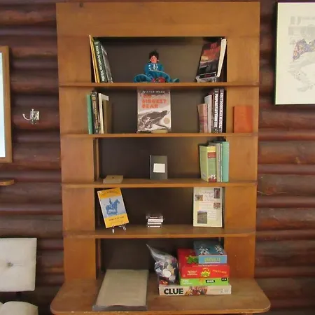 Comfy Log Cabin In Walking Distance Of Downtown Cody Extérieur photo
