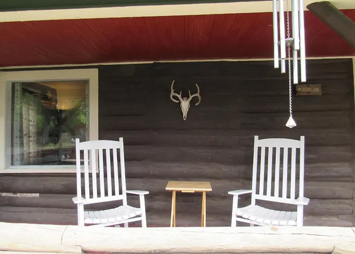 Comfy Log Cabin In Walking Distance Of Downtown